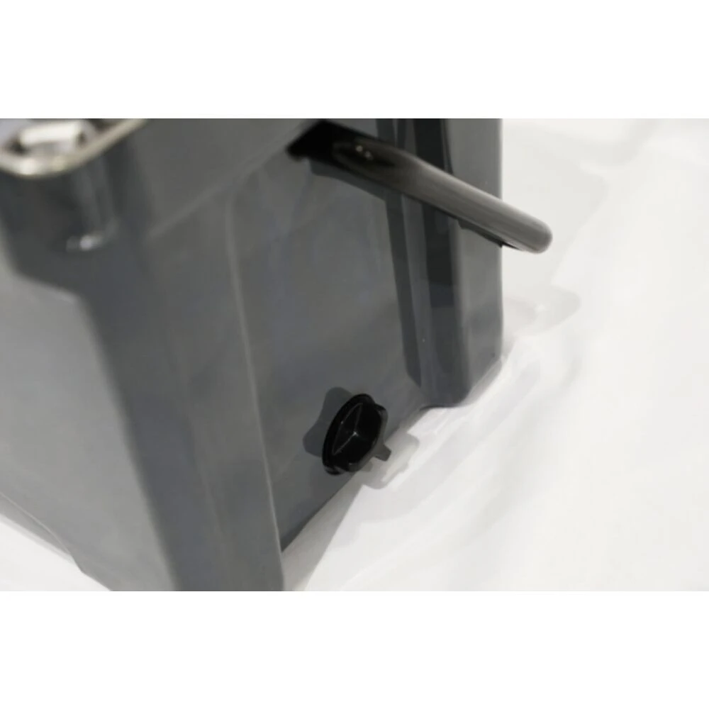 Vango Glacier 23L Cool Box 13 Vango Glacier 23L Cool Box - Image 13